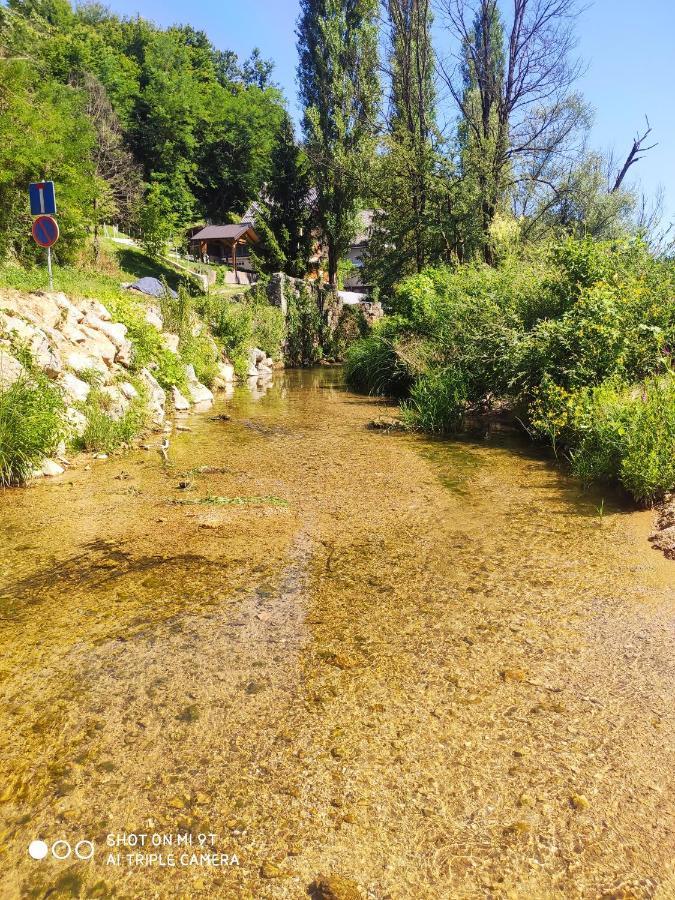 Smaragd River Near Rastoke & Plitvice Lakes Slunj Bagian luar foto