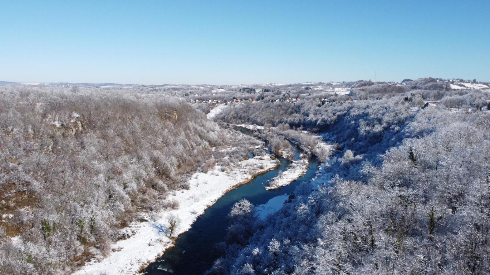 Smaragd River Near Rastoke & Plitvice Lakes Slunj Bagian luar foto