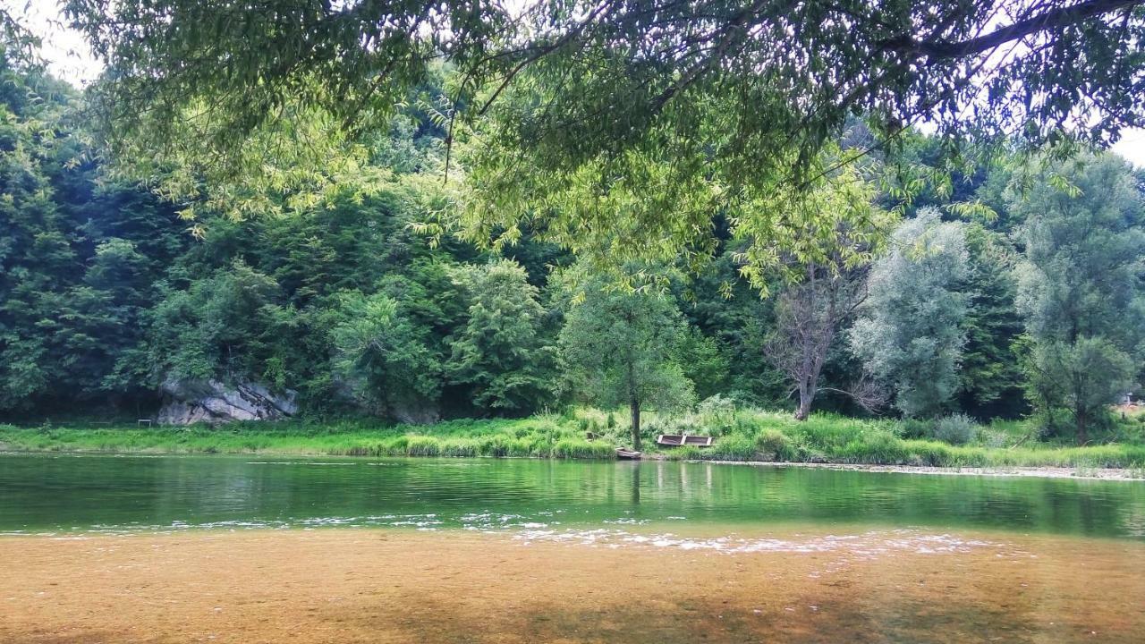 Smaragd River Near Rastoke & Plitvice Lakes Slunj Bagian luar foto
