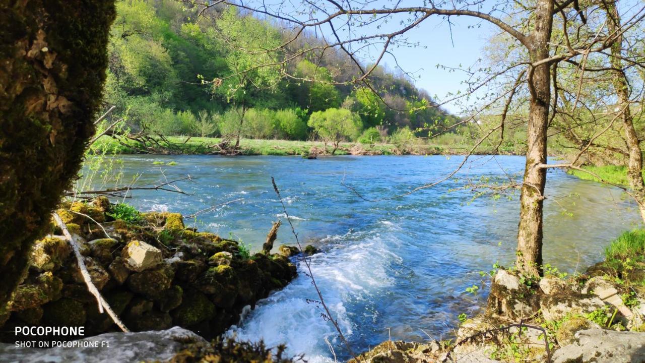 Smaragd River Near Rastoke & Plitvice Lakes Slunj Bagian luar foto