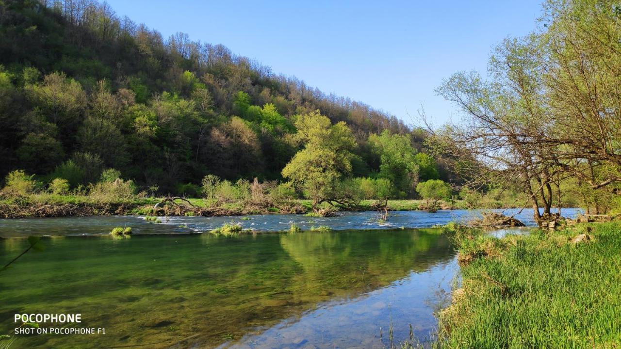 Smaragd River Near Rastoke & Plitvice Lakes Slunj Bagian luar foto