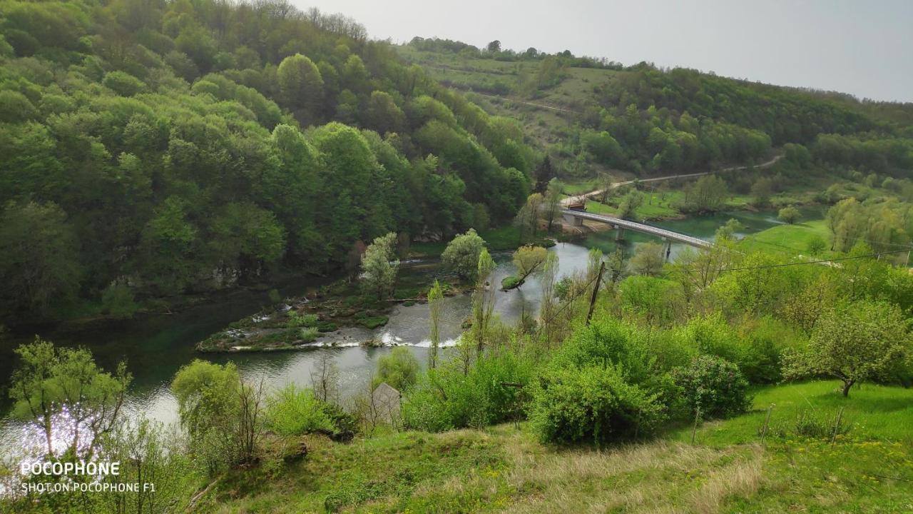 Smaragd River Near Rastoke & Plitvice Lakes Slunj Bagian luar foto